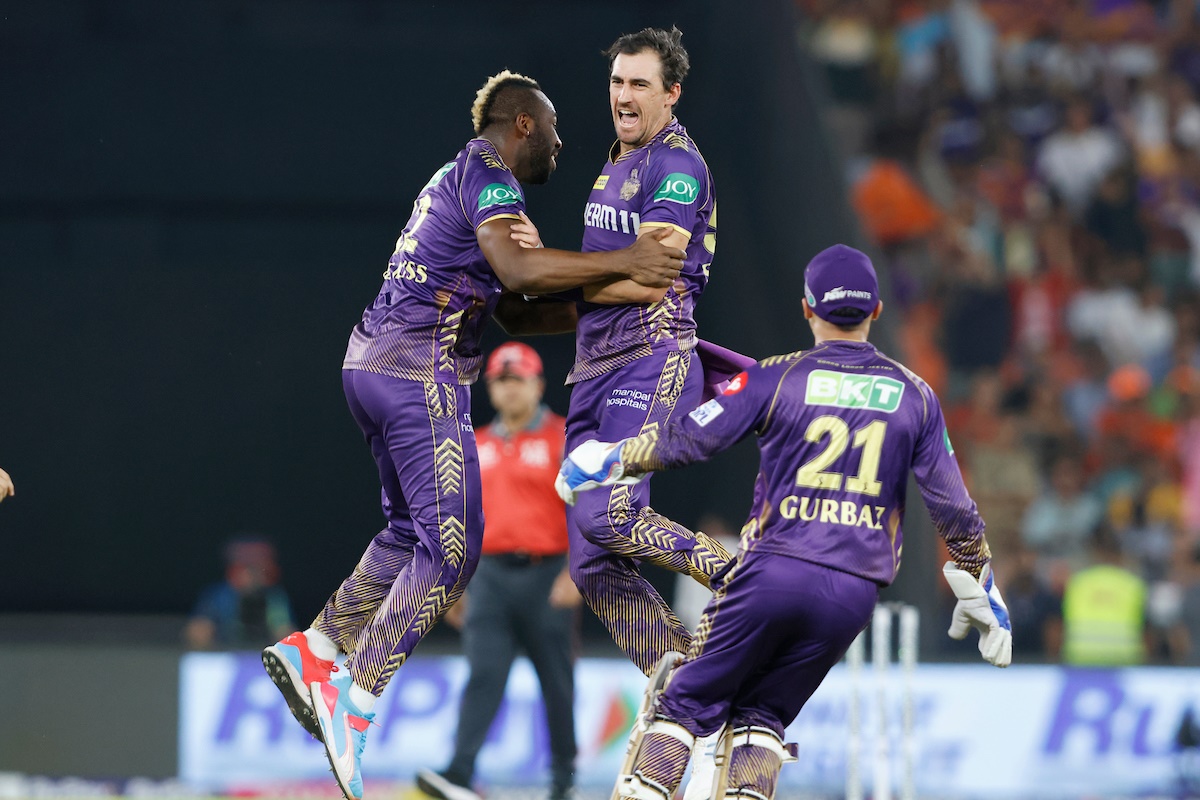 Mitchell Starc celebrates the wicket of Travis Head