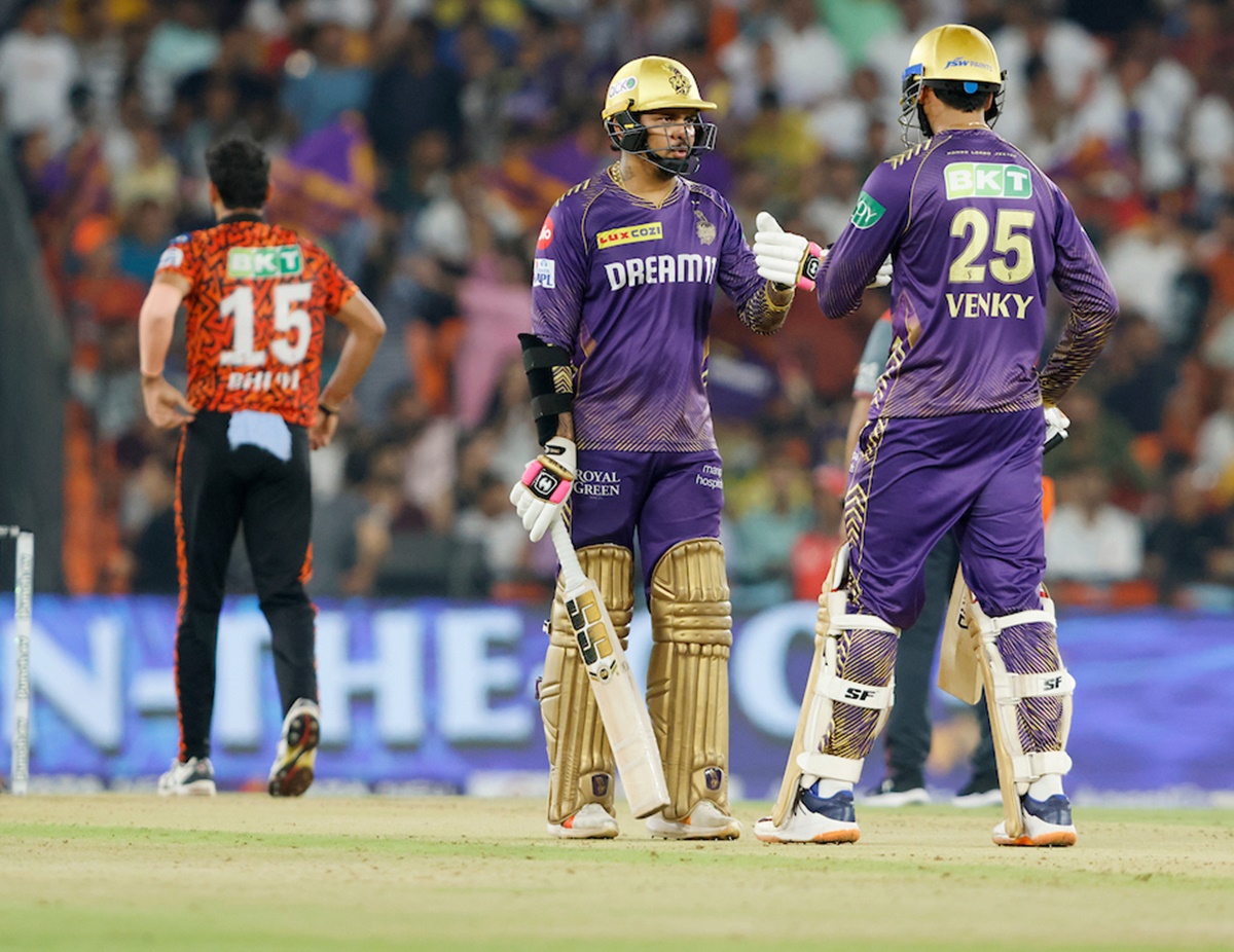 Sunil Narine and Venkatesh Iyer batted with aggression after the fall of Rahmanullah Gurba