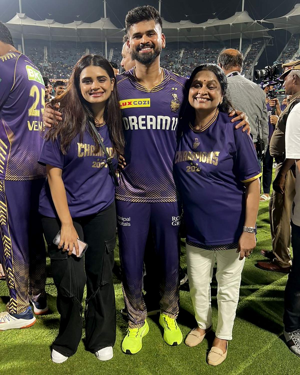 Shreyas Iyer is flanked by his sister Shresta and mum