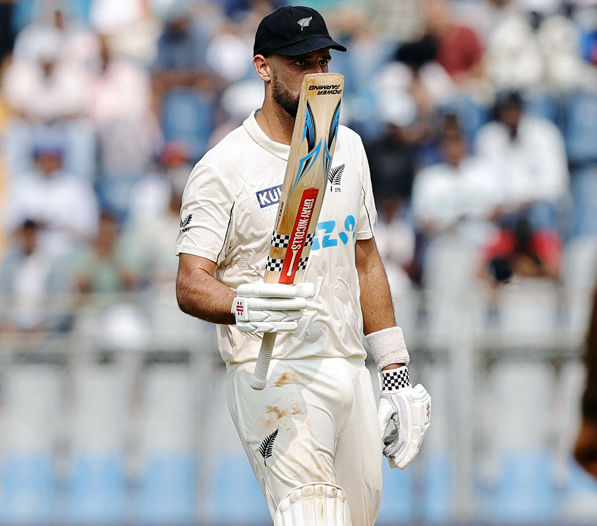 Daryl Mitchell celebrates his half-century