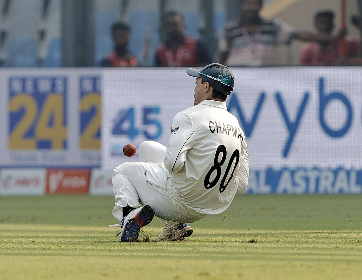 Substitute Mark Chapman puts down the catch to give Shubman Gill a lifeline off the bowling of Glenn Phillips.