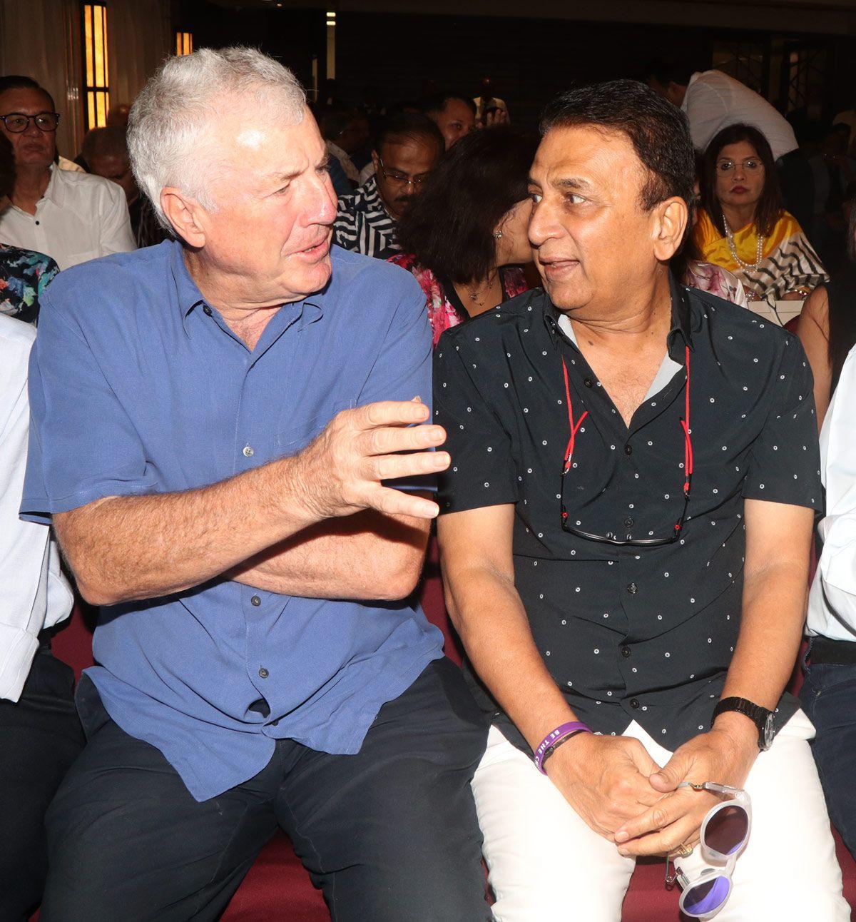 John Wright with Sunil Gavaskar