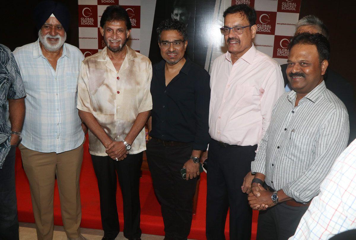 Balwinder Sandhu, Sandeep Patil, Sanjay Manjrekar, Dilip Vengsarkar and Pravin Amre