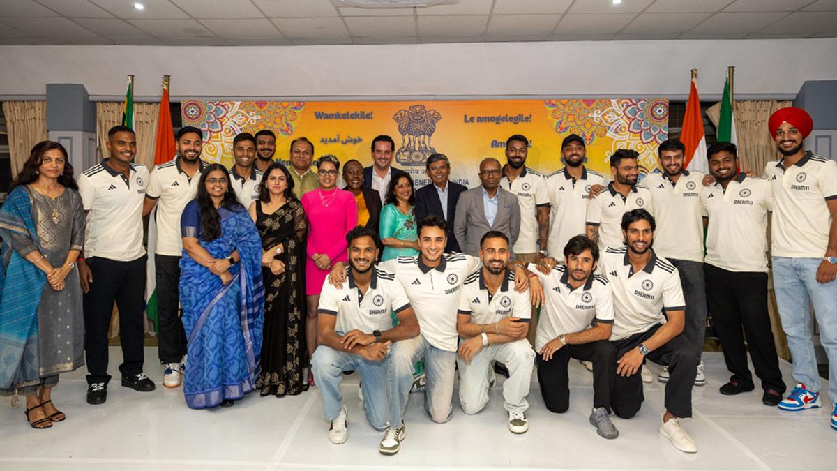 The Indian cricket team with staff members from the Consulate General of India in Johannesburg