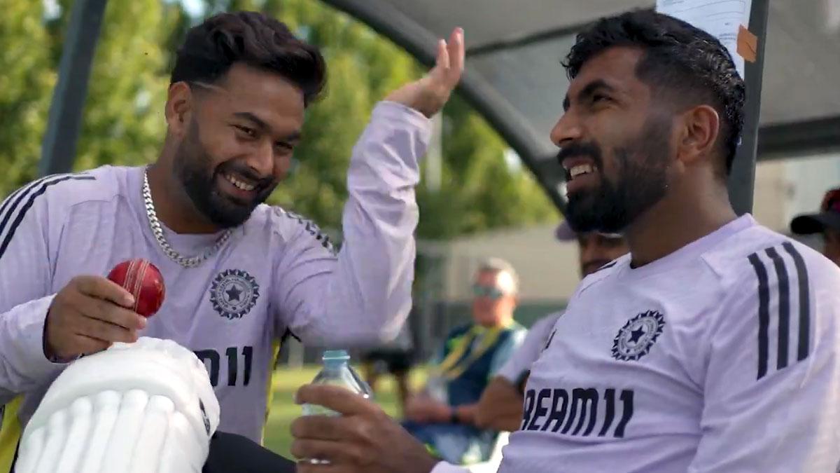 Rishabh Pant with Jasprit Bumrah