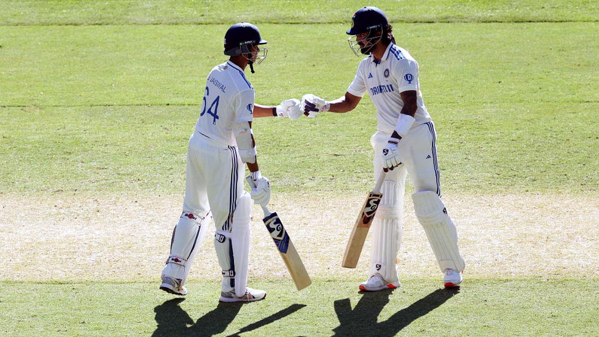 K L Rahul and Yashasvi Jaiswal celebrate a boundary during their opening partnership of 172. 