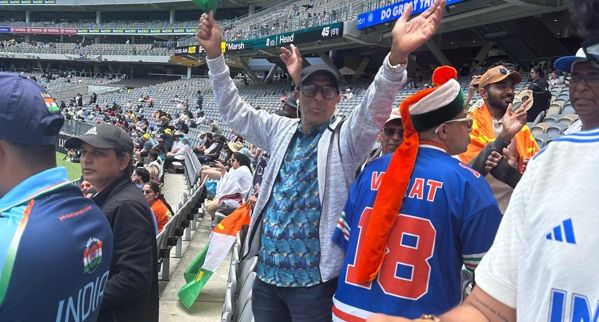 Cricket fans in Perth