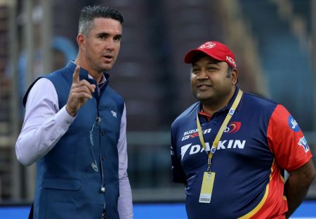 Kevin Pietersen with Kiran Kumar Grandhi