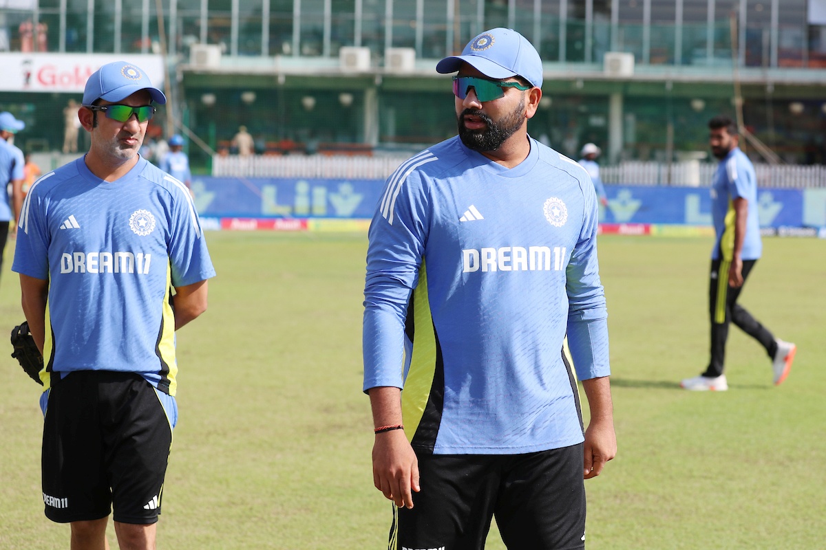 Head Coach Gautam Gambhir with Rohit Sharma. Gambhir said, we respect the Kiwis but we don't fear anyone.