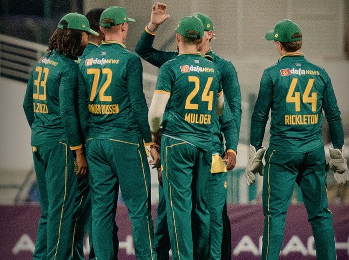 South Africa's players celebrate a wicket