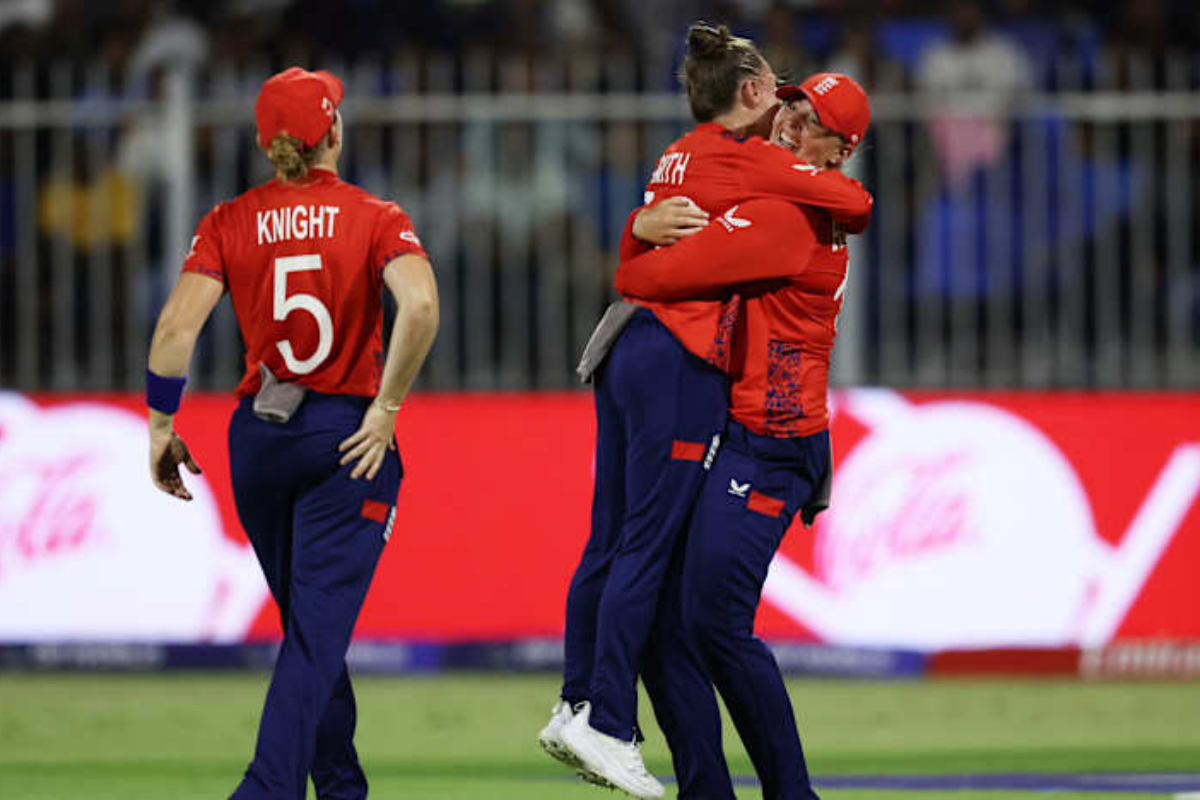 England players celebrate the wicket of a Bangladeshi batter