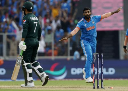 Jasprit Bumrah celebrates the wicket of Pakistan's Shadab Khan