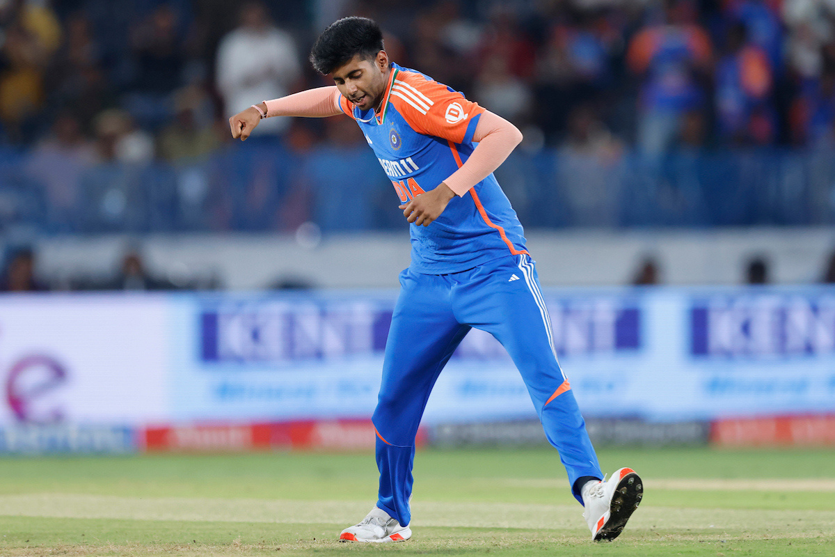 Shami's uncertainty opens doors for speedster Yadav