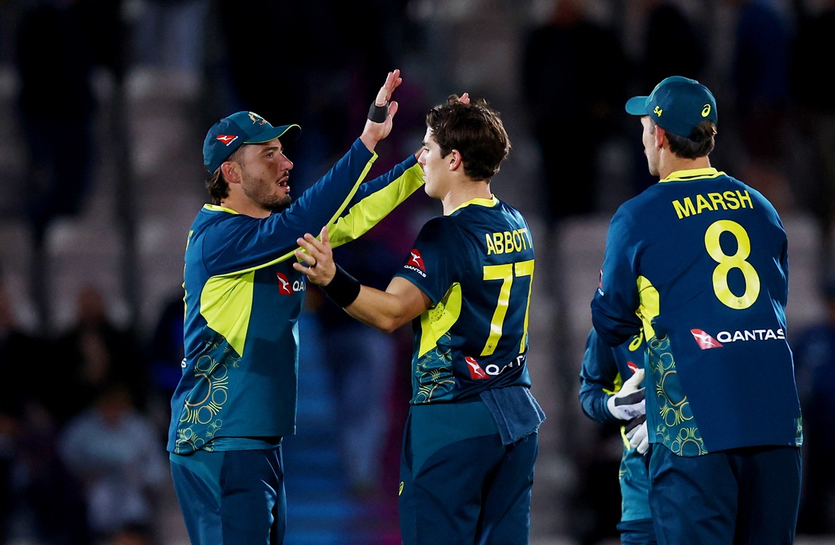 Sean Abbott, who finished with figures of 3 for 28 in 3.2 overs, celebrates with teammates after shattering the stumps of Saqib Mahmood.