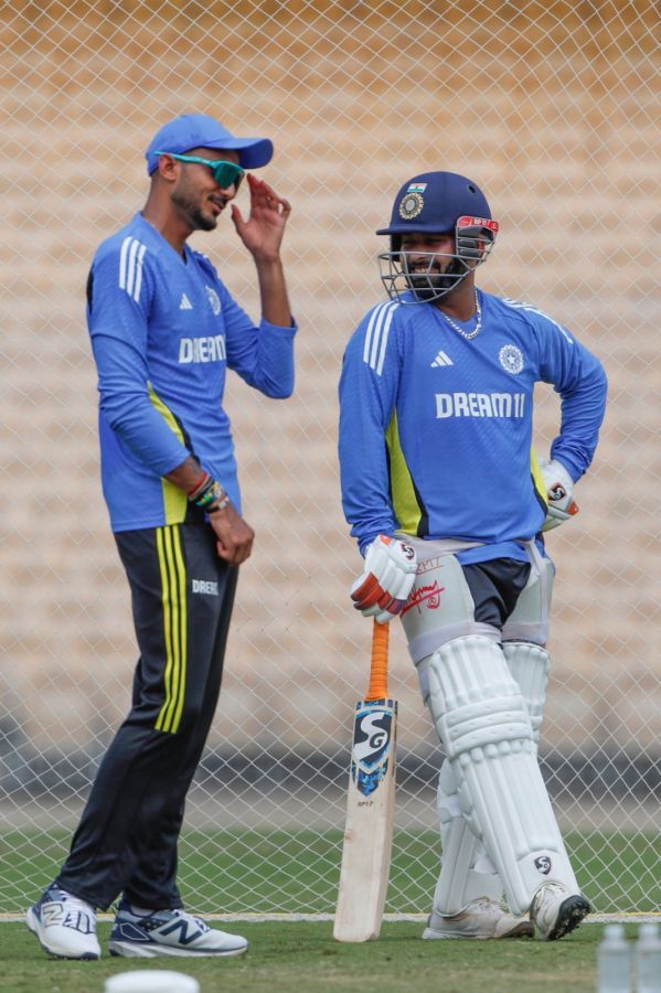 Axar Patel and Rishabh Pant share a laugh 