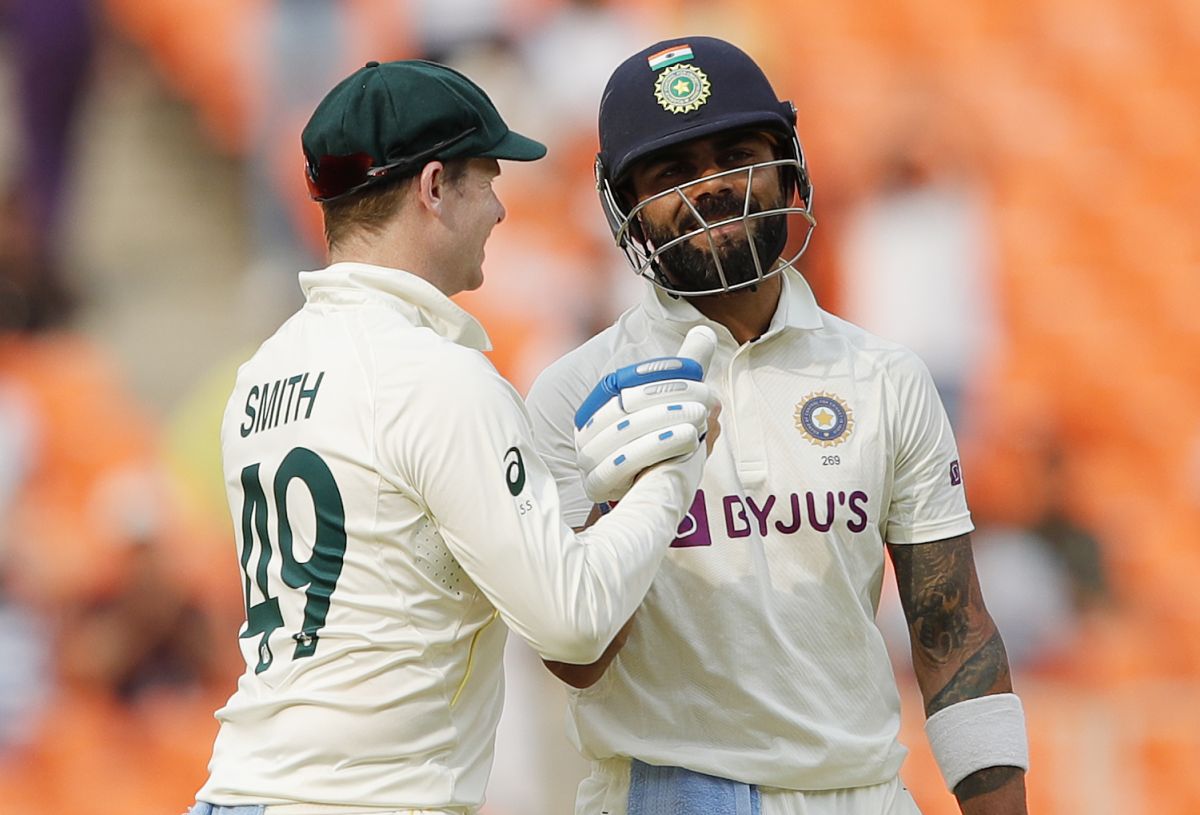 Virat Kohli with Steve Smith