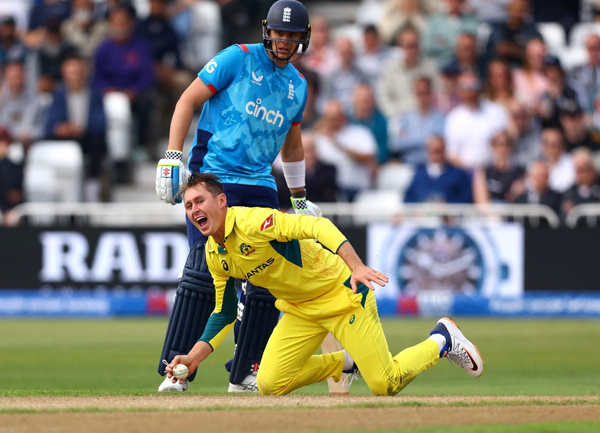 Marnus Labuschagne celebrates taking the caught and bowled wicket of Ben Duckett.