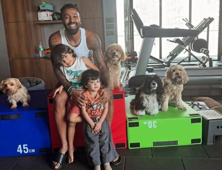 Hardik Pandya with son Agastya