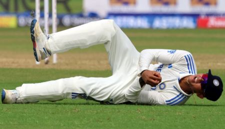  Yashasvi Jaiswal takes the catch to dismiss Zakir Hasan off the bowling of Akash Deep