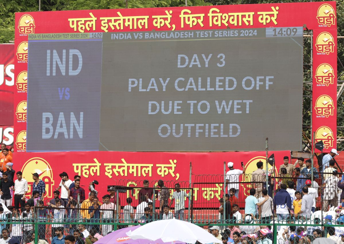 Play called off on Day 3 due to wet outfield.