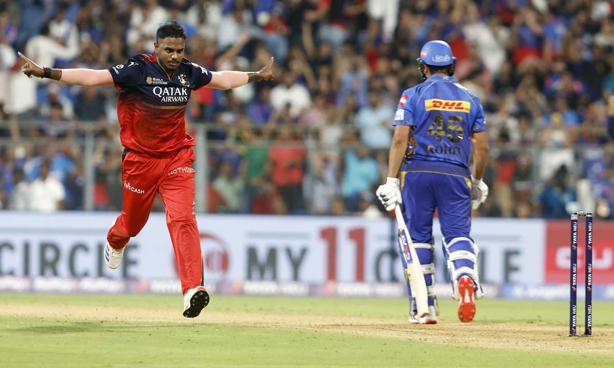 Yash Dayal celebrates