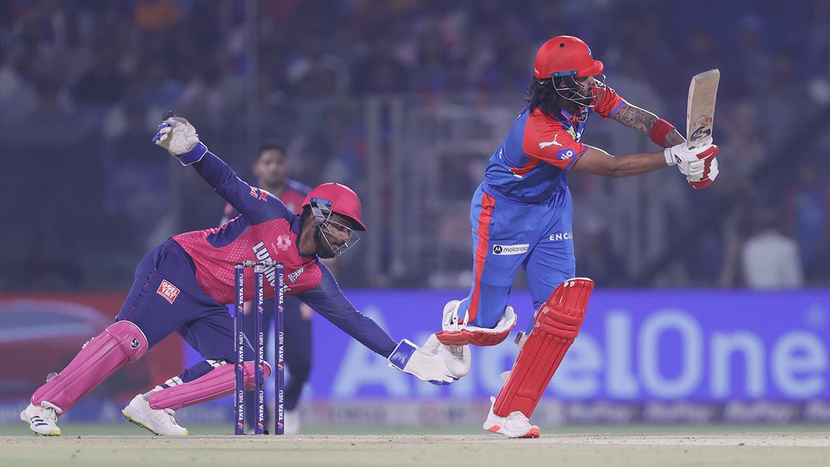 KL Rahul hits a four en route his 38 off 32 balls