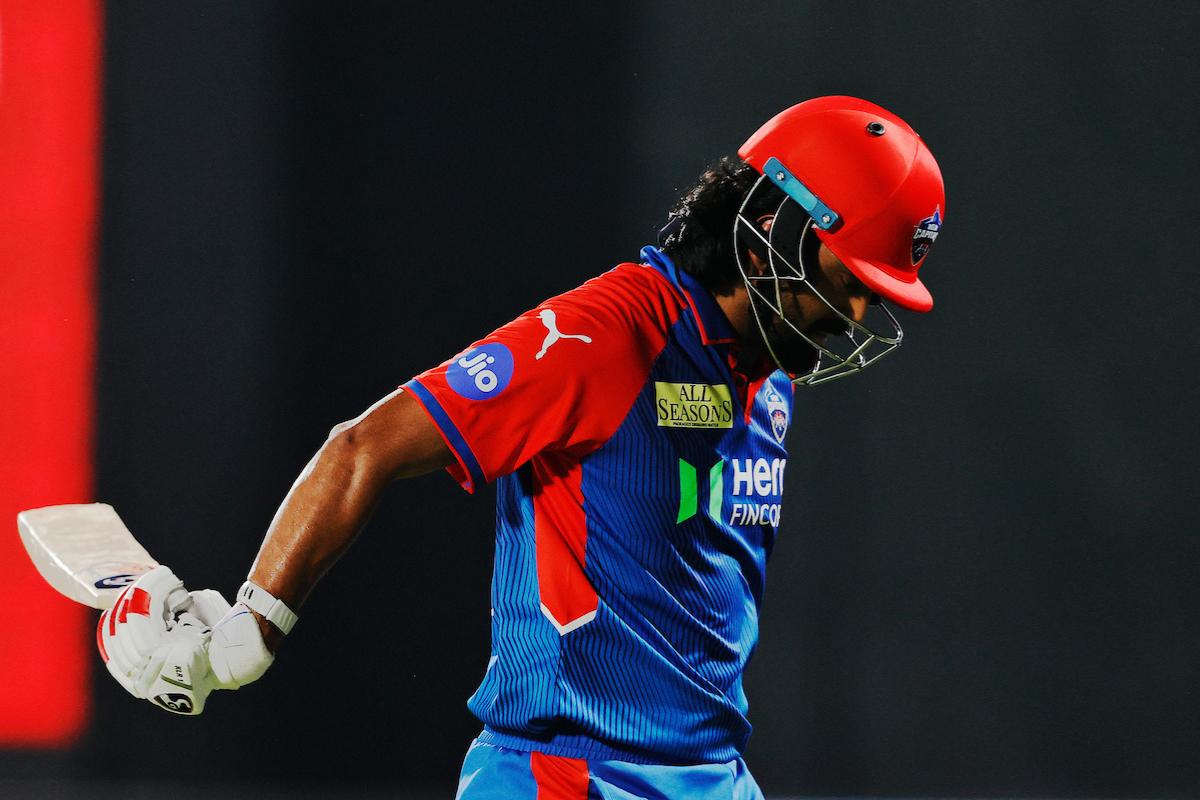 KL Rahul walks back after being dismissed by Jofra Archer