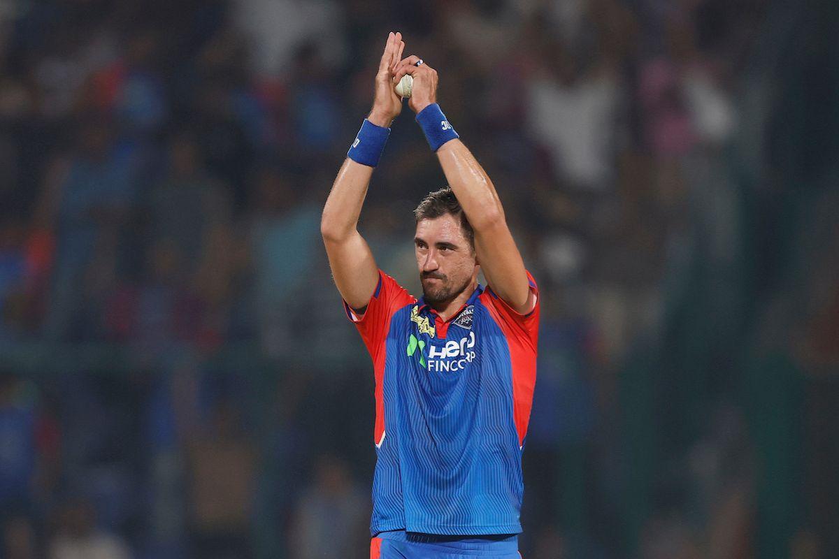 Mitchell Starc kept a cool head and brought out his yorkers to guide DC to victory