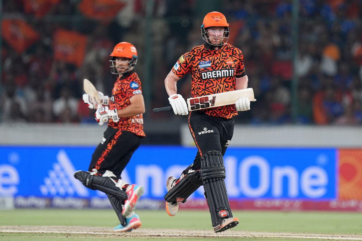 IPL PIX: Klaasen, Manohar dig SRH out of hole vs MI