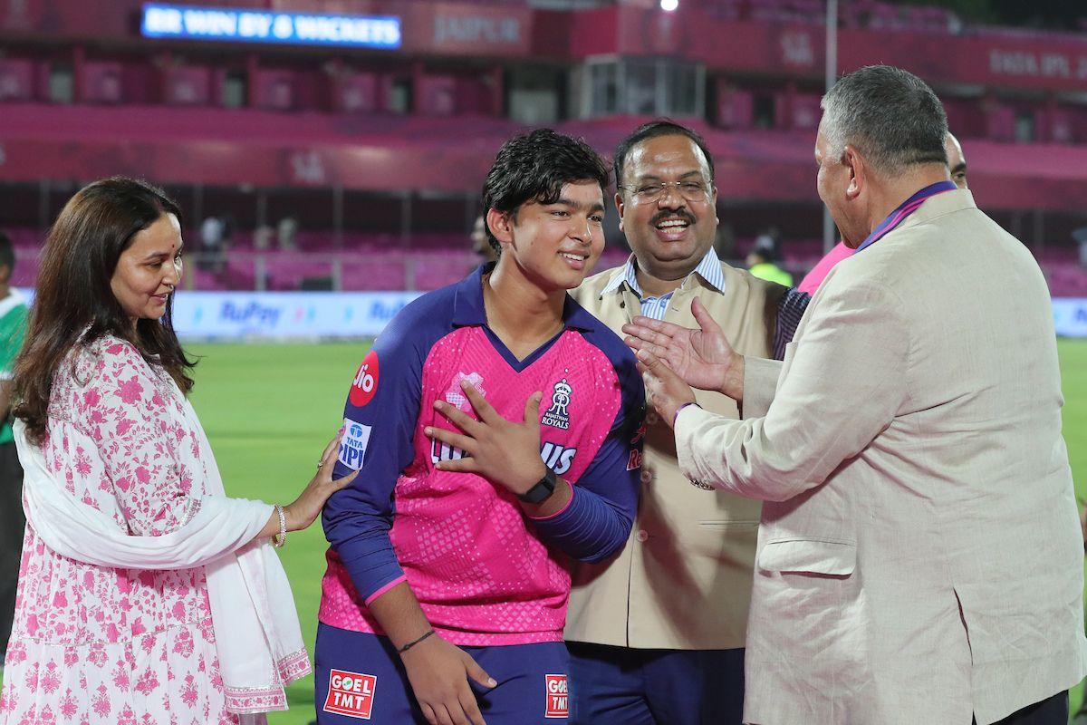 Vaibhav Suryavanshi touches the feet of Ranjit Bartha as he seeks his blessings after his historic ton on Monday.