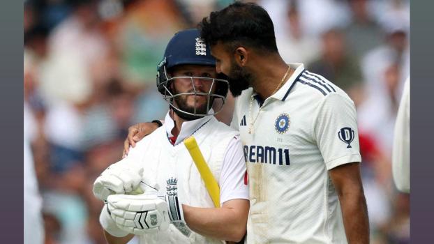 Akash Deep speaks to Ben Duckett
