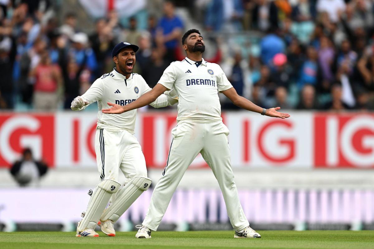 India's Mohammed Siraj celebrates with teammates after taking the wicket of England's Gus Atkinson to win the 5th Test at the Oval on Monday