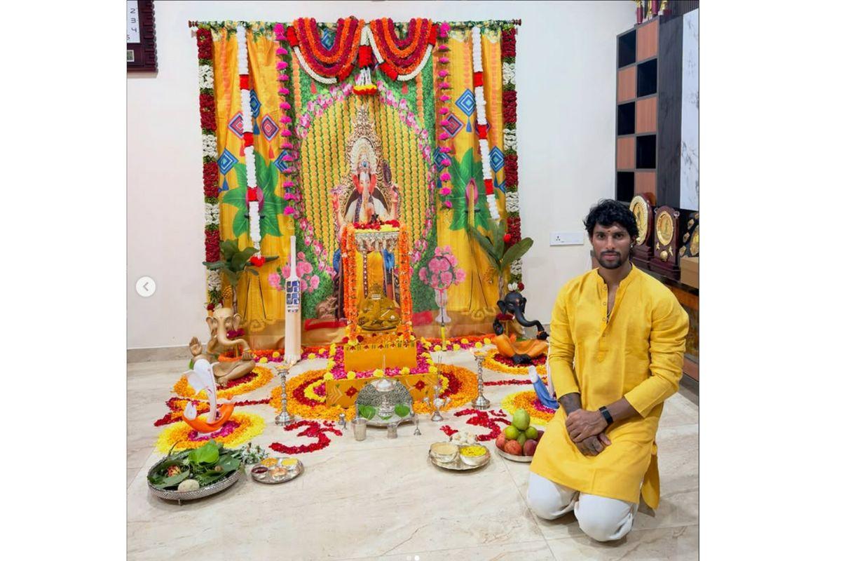 Tilak Varma celebrates Ganesh Chathurthi at his residence on Wednesday