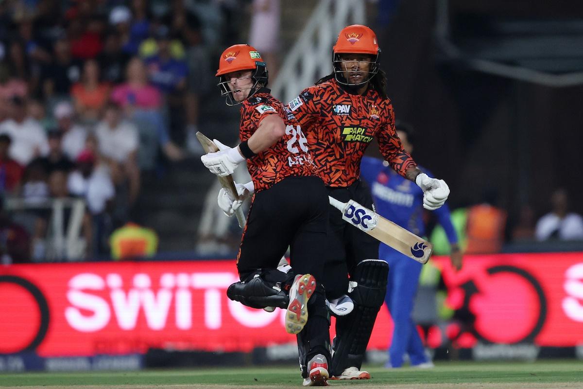 Sunrisers Eastern Cape's Tom Abell and Tony de Zorzi during their  57-run partnership for the third wicket.