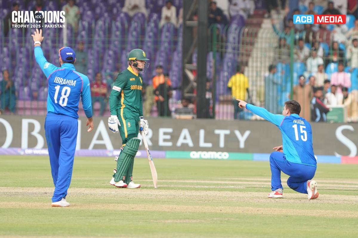 Noor Ahmed appeals for the wicket of Ryan Rickelton