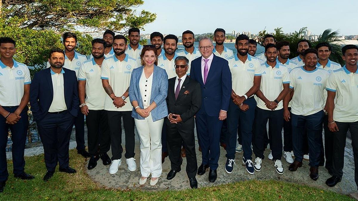 Anthony Albanese with Virat Kohli