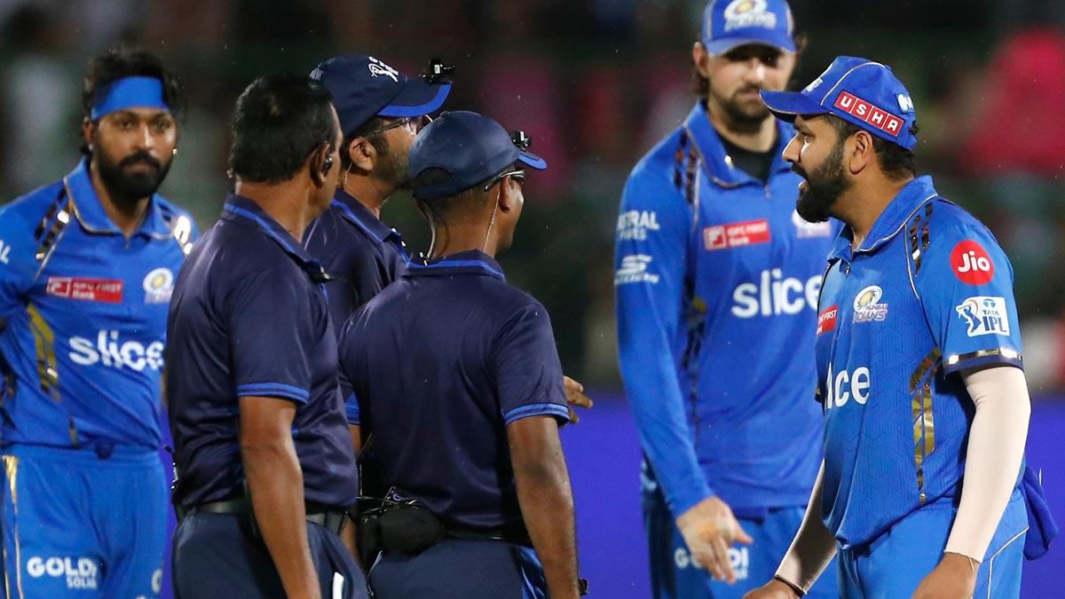 Rohit Sharma argues with the umpire during IPL 2024