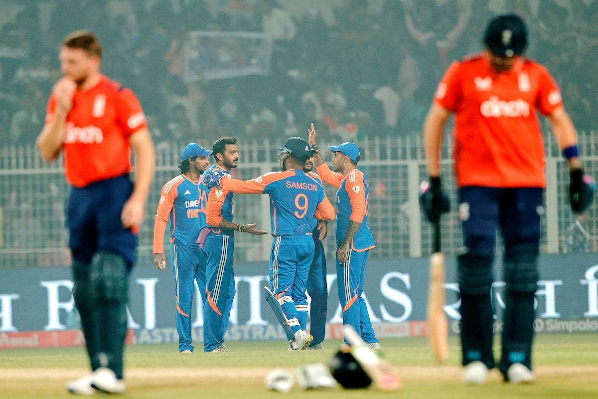 India celebrating the wicket of of Jamie Overton