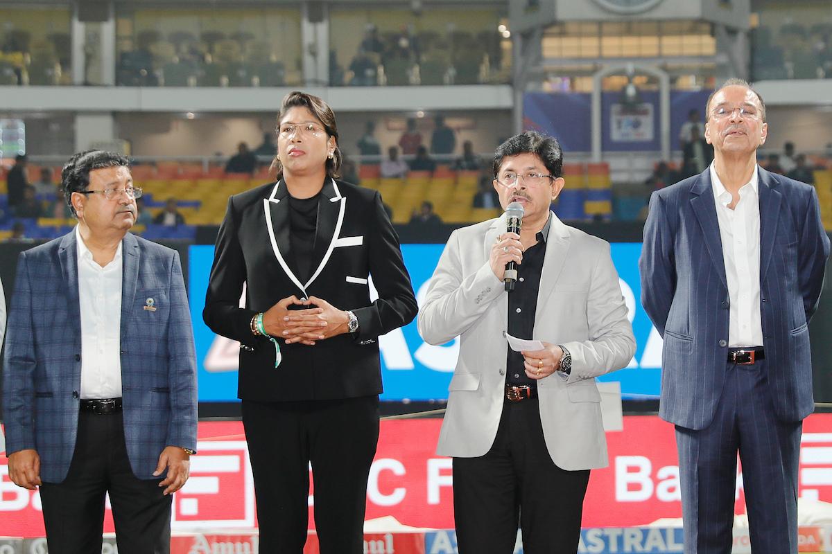 Jhulan Goswami and members of the Cricket Association of Bengal