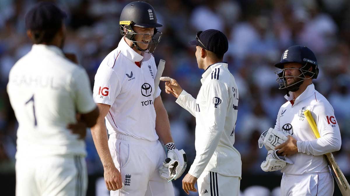 Shubman Gill clashes with Zak Crawley