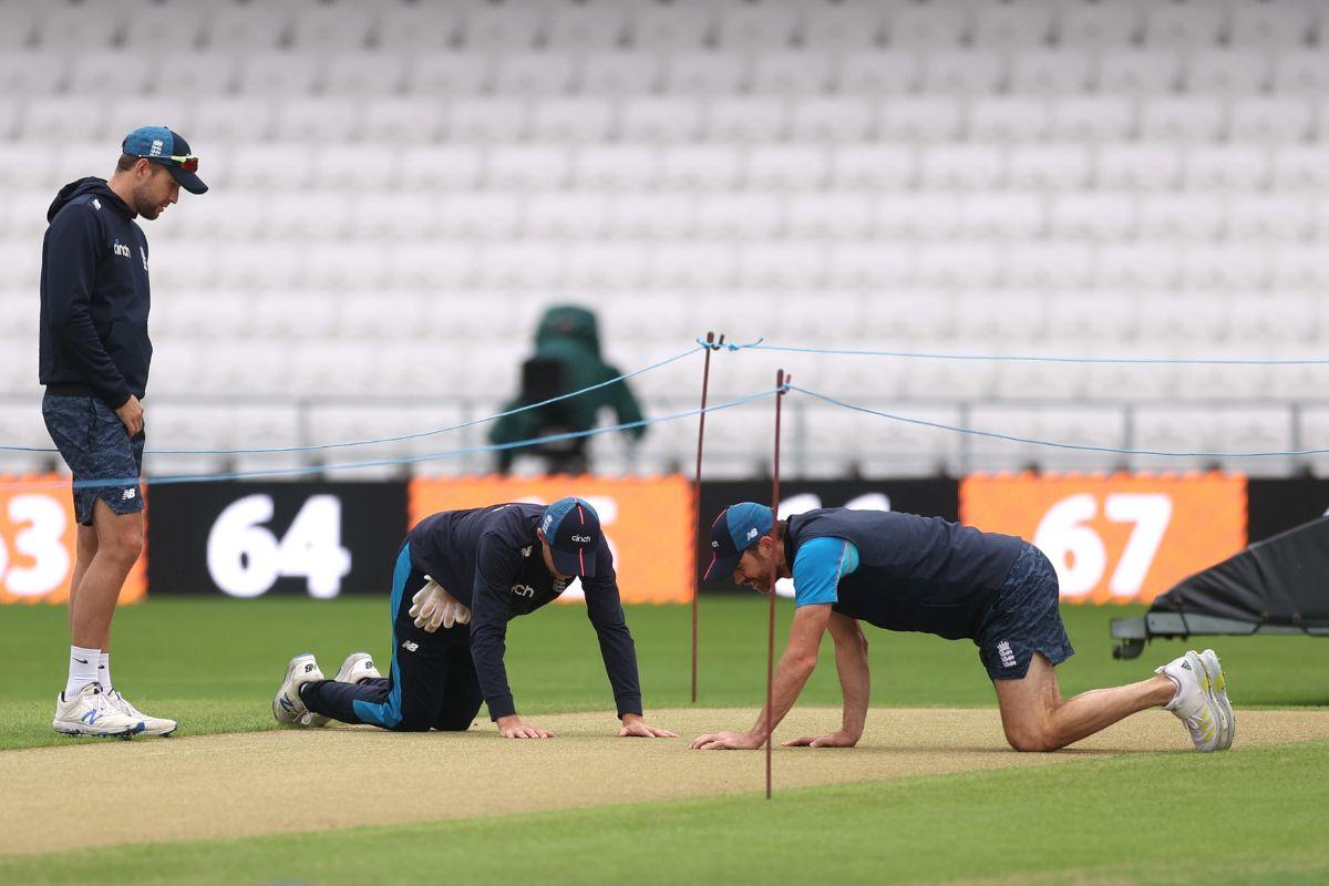 Four days before the opening Test, Leeds chief curator Richard Robinson and his crew were seen working on the lush green strip of Headingley, which held moisture, to offer a good battle between the bat and ball. He ensured he left enough prospects open to tweaking it according to England's demands.