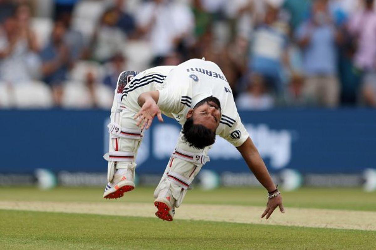 Rishabh Pant celebrates his century with a somersault 