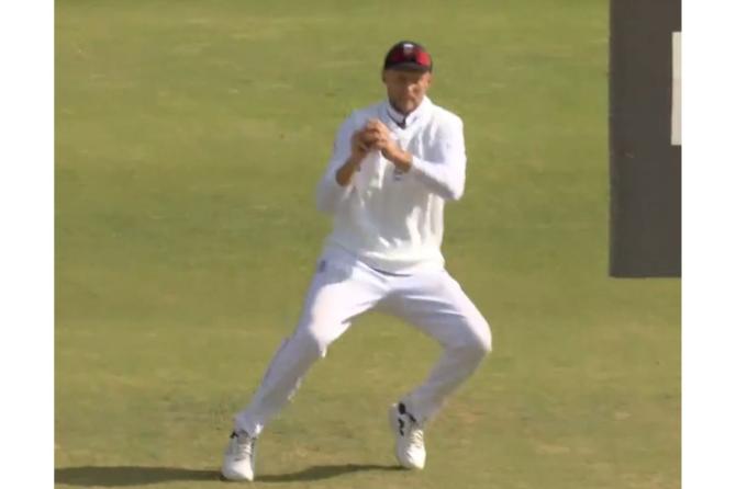 Joe Root takes a catch to dismiss Shardul Thakur for his 210th catch on Day 4 of the 1st Test at Headingley in Leeds on Monday