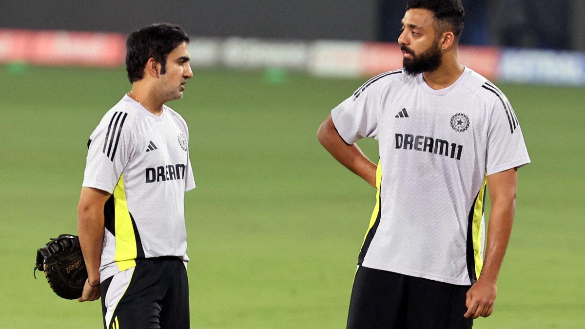 Gautam Gambhir with Varun Chakravarthy