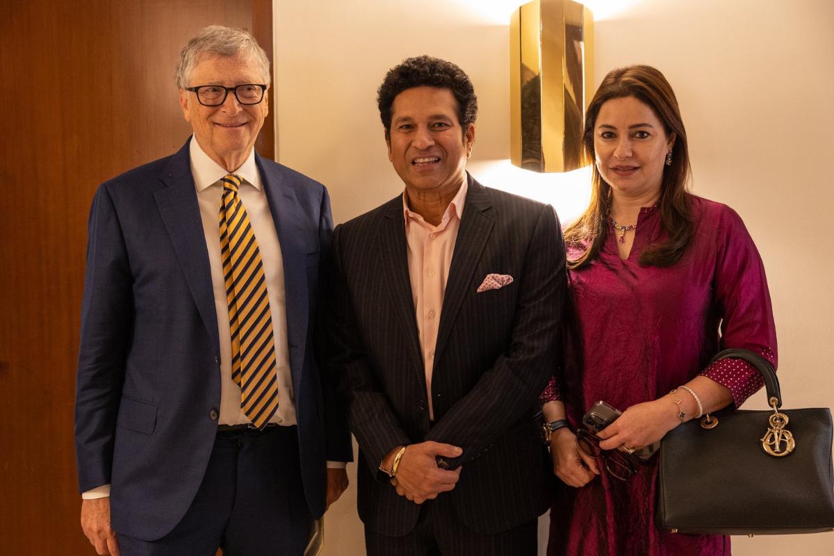 Bill Gates meets Sachin Tendulkar and wife Anjali