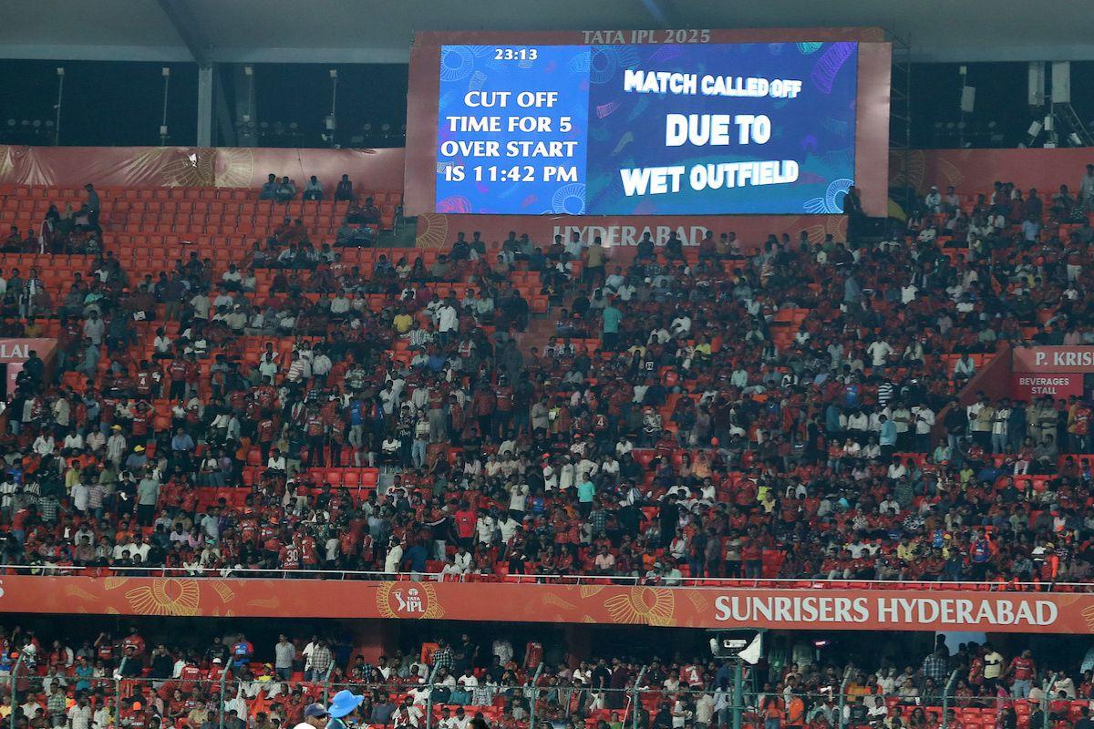 Rain came down heavily and the match was abandoned due to rain