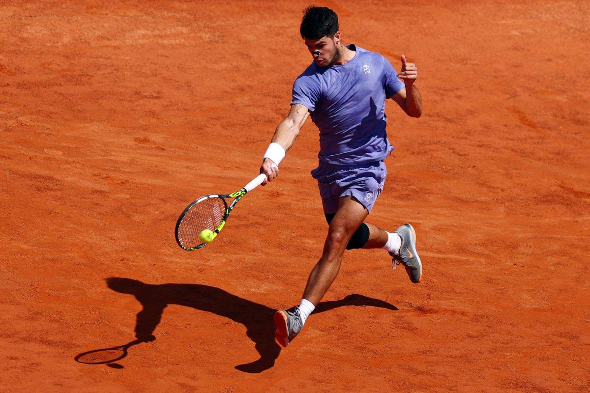 Spain's Carlos Alcaraz in action during his round of 16 match against Russia's Karen Khachanov 