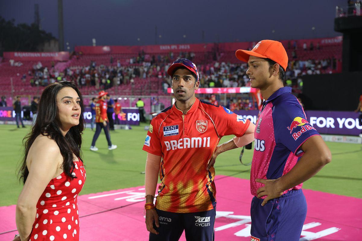 Preity Zinta talks with Shashank Singh and Yashaavi Jaiswal