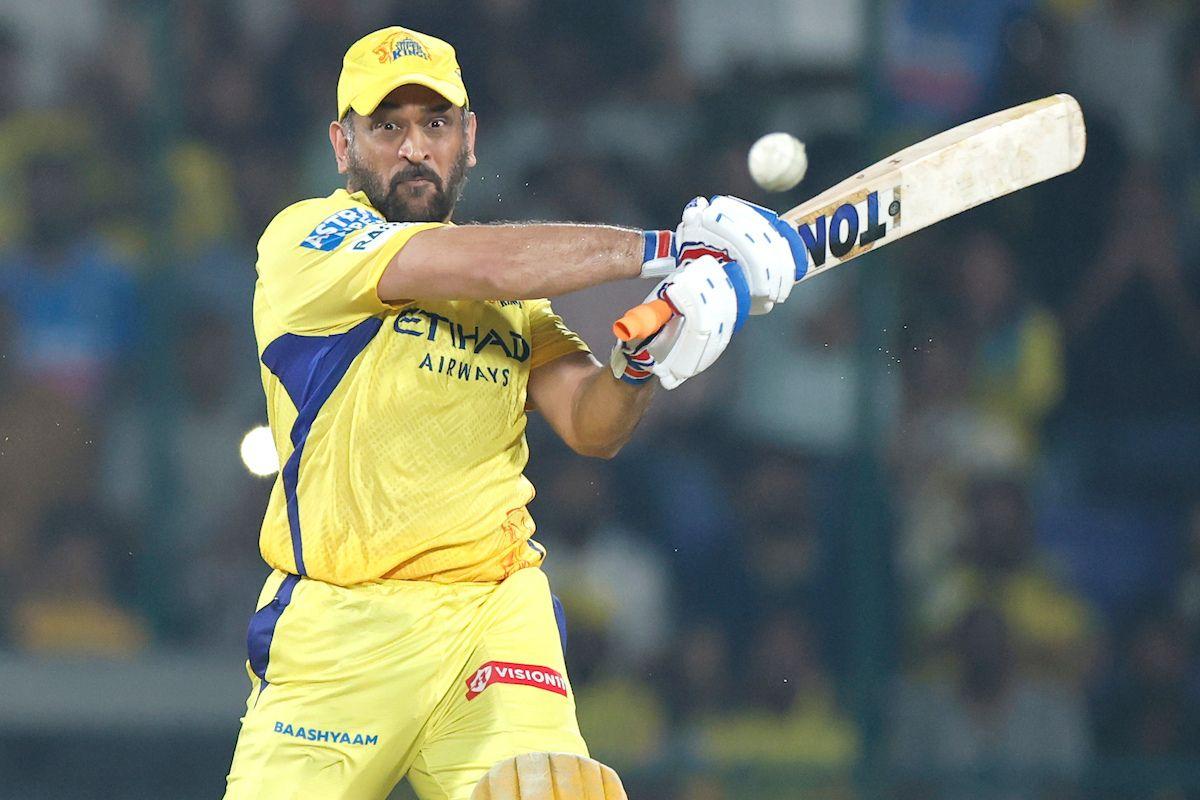 Mahendra Singh Dhoni scored 16 off 17 balls