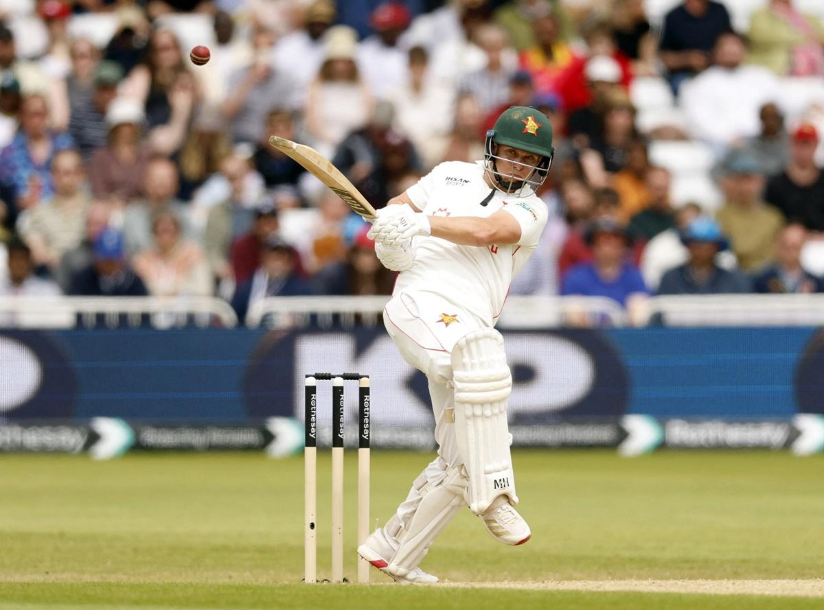  Zimbabwe's Ben Curran in action
